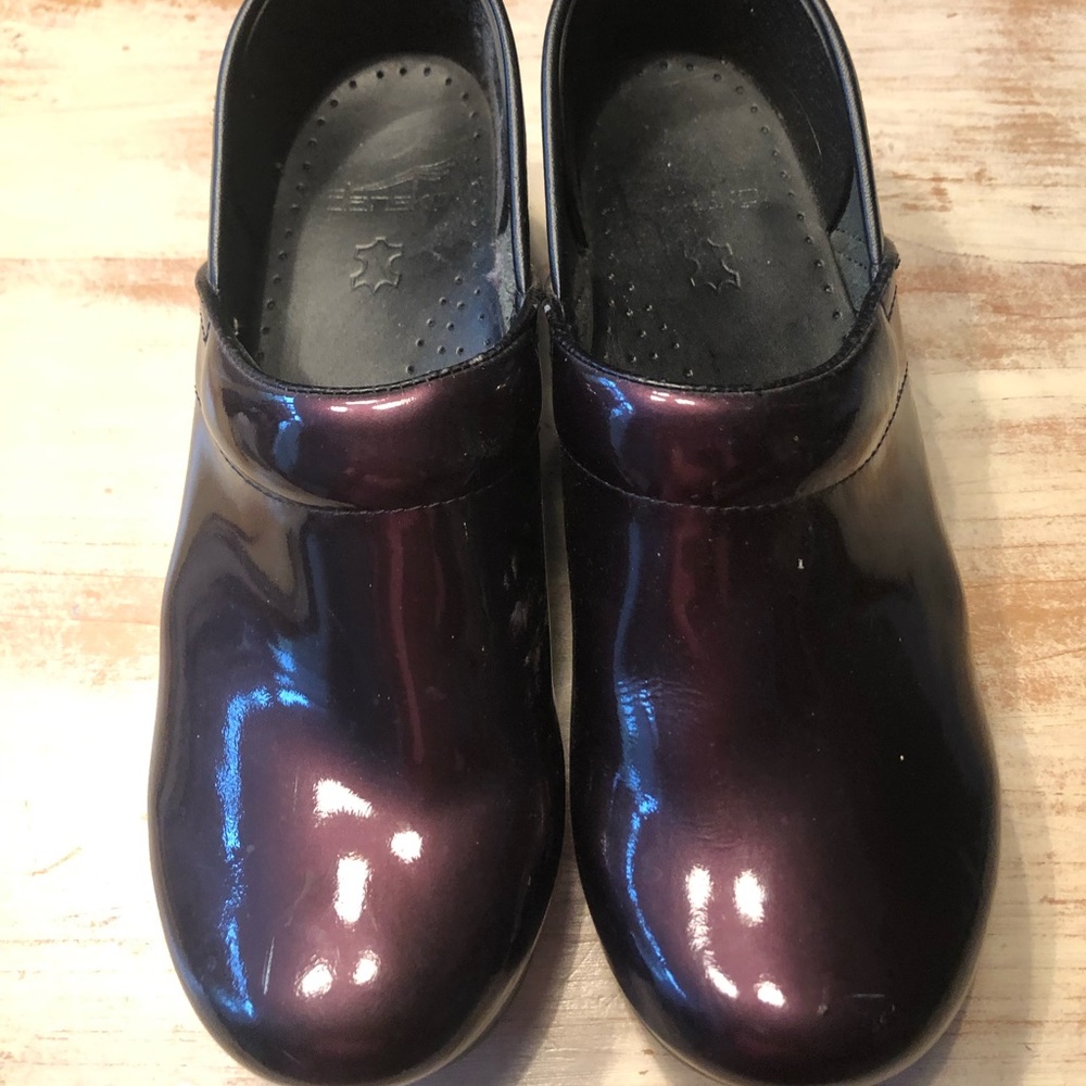 Dansko purple patent leather professional clogs